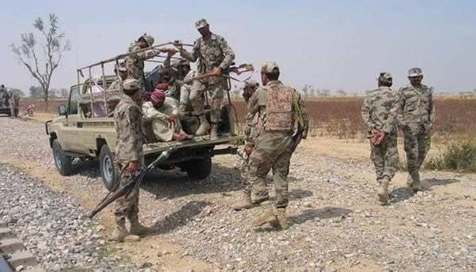 نوشکی: کلی مینگل و قادر آباد پاکستانی فوج ئنا گھیرہ ٹی ءُ، بیست ءُ دو بندغ ئے زوراکی ئٹ بیگواہ کننگانے