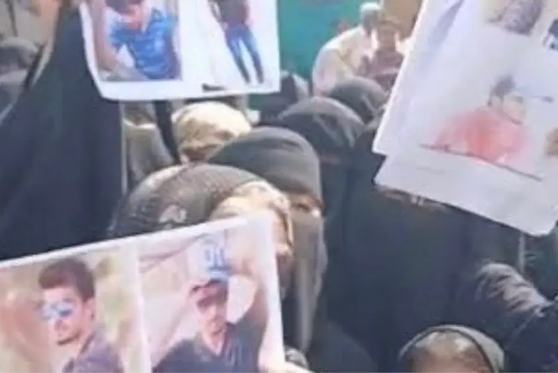 کراچی: زوراکی ئٹ بیگواہ کننگوک آ حمدان بلوچ نا خاہوت اونا نا حق کوش ئنا برخلاف برانز کرینے